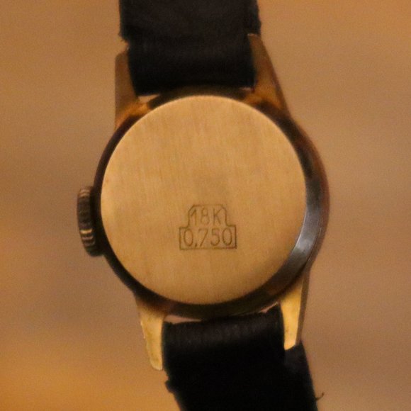 AXA INCABLOC 17 Jewels Ladies Windup Watch 0.750 Gold - 18 Karat 18K Solid Gold main image 8